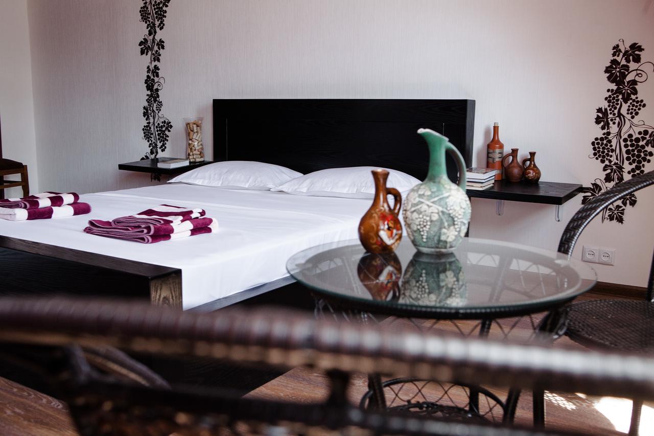 Vazi Hotel ティビリシ エクステリア 写真